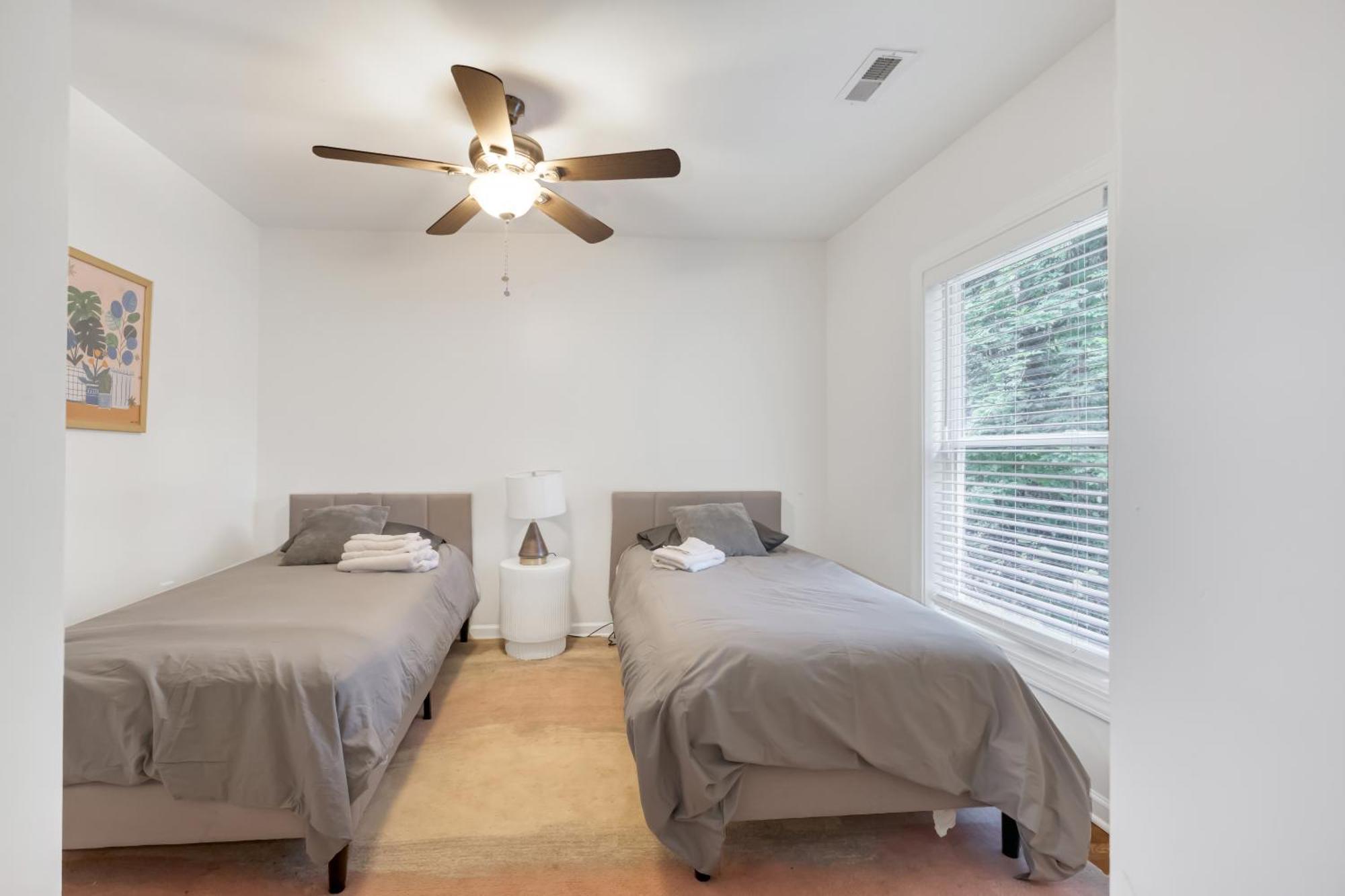 Charming 2Br Bungalow 4 Minutes To Duke University Durham Exterior photo