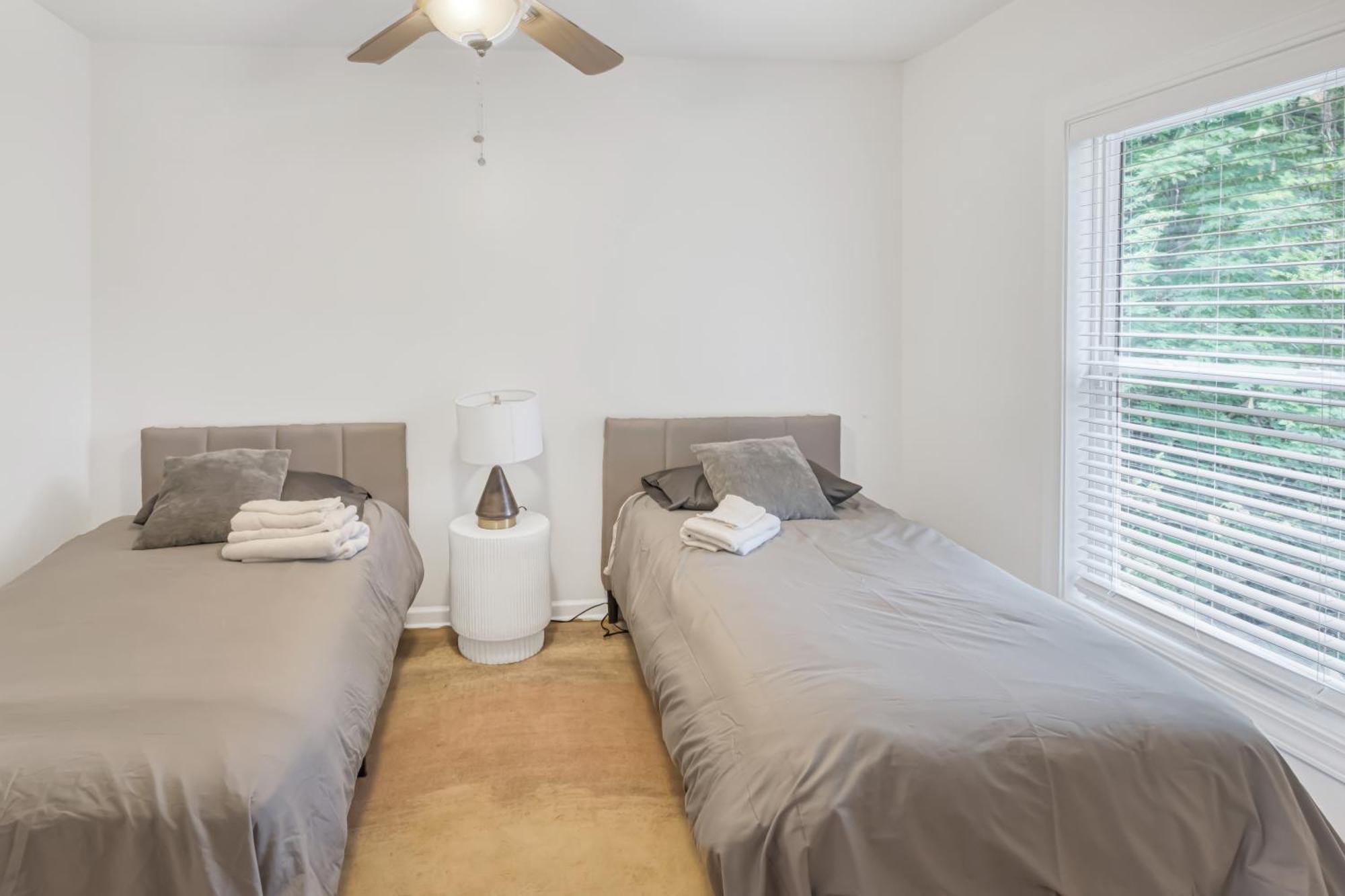 Charming 2Br Bungalow 4 Minutes To Duke University Durham Exterior photo